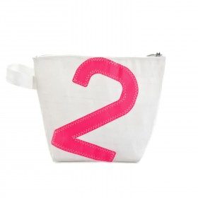 Toilet bag made of sails